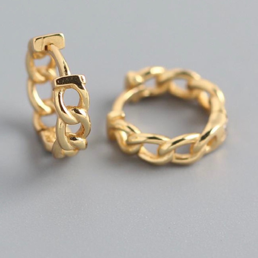 Gold Chain Link Hoop Earrings - Picture 2 of 5